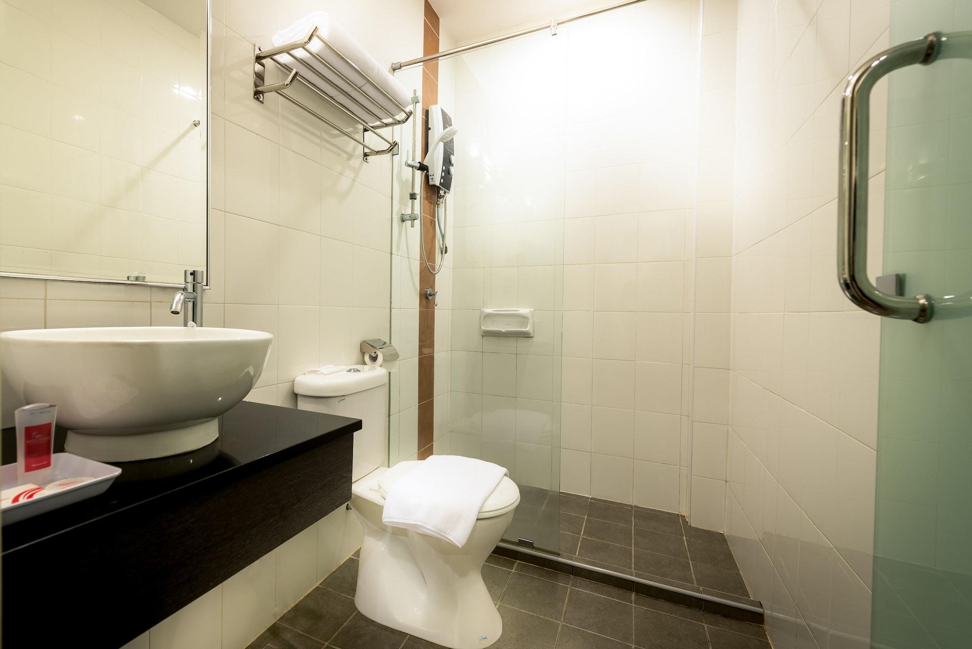 קואלה לומפור Hotel Sentral Kl @ Kl Sentral Station מראה חיצוני תמונה